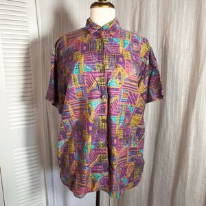 Premises Blouse Size L Women’s Vintage Abstract Art Design Button-Down Top
